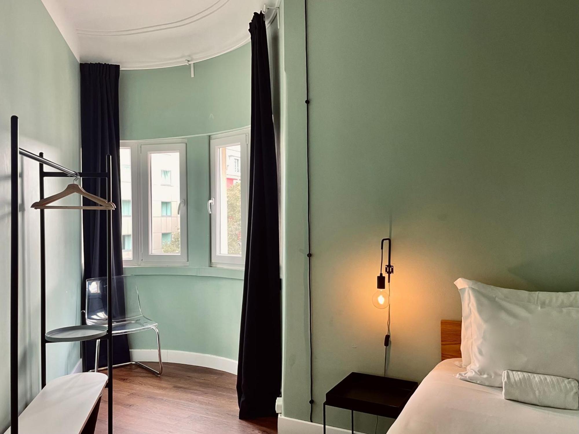 Avenue Hostel & Suites Lisbon Bagian luar foto