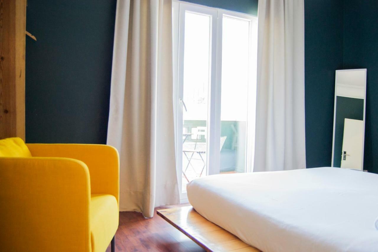 Avenue Hostel & Suites Lisbon Bagian luar foto